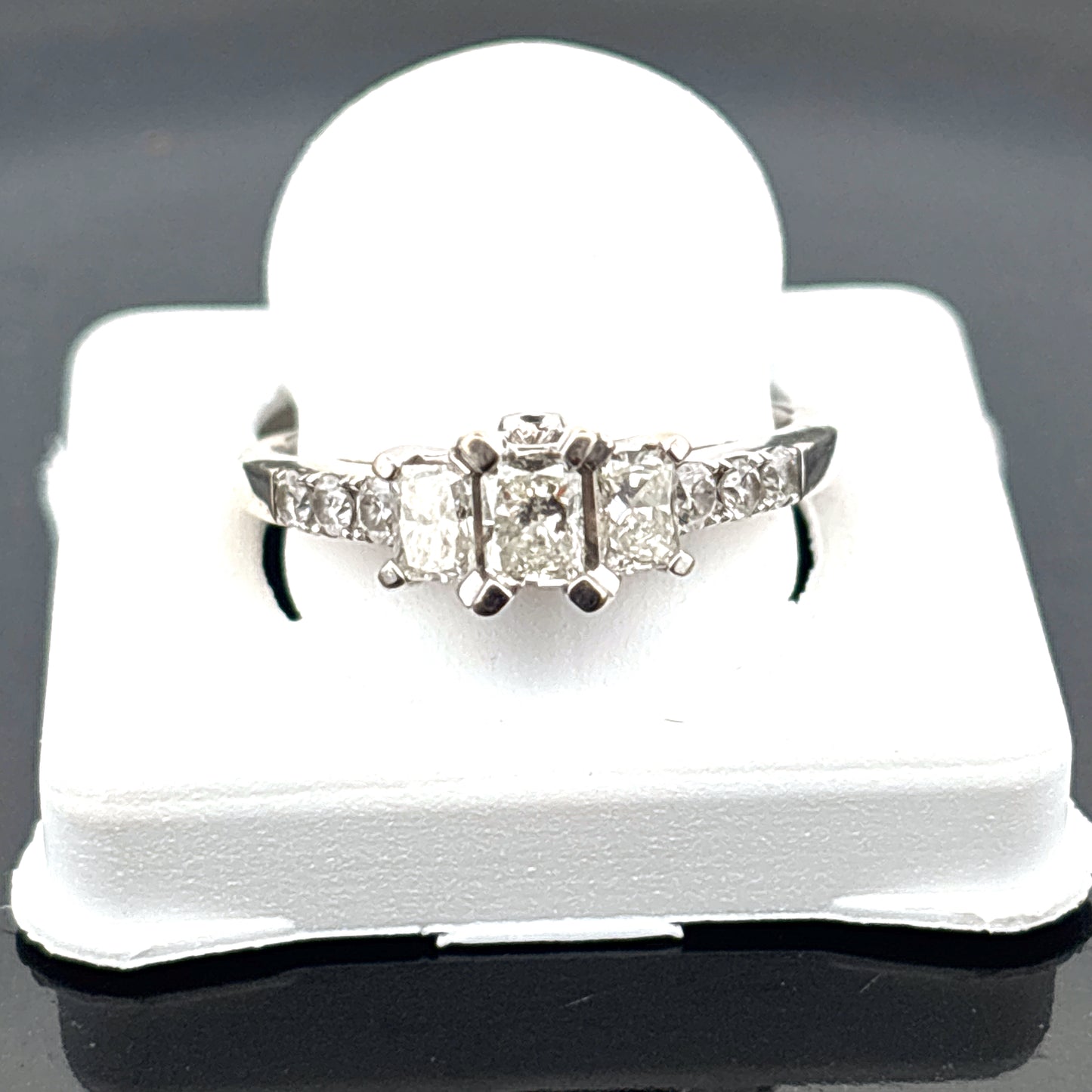 14K Natural Diamond Ring, 1/2cttw, Size 8 1/2, 4.4gr Weight