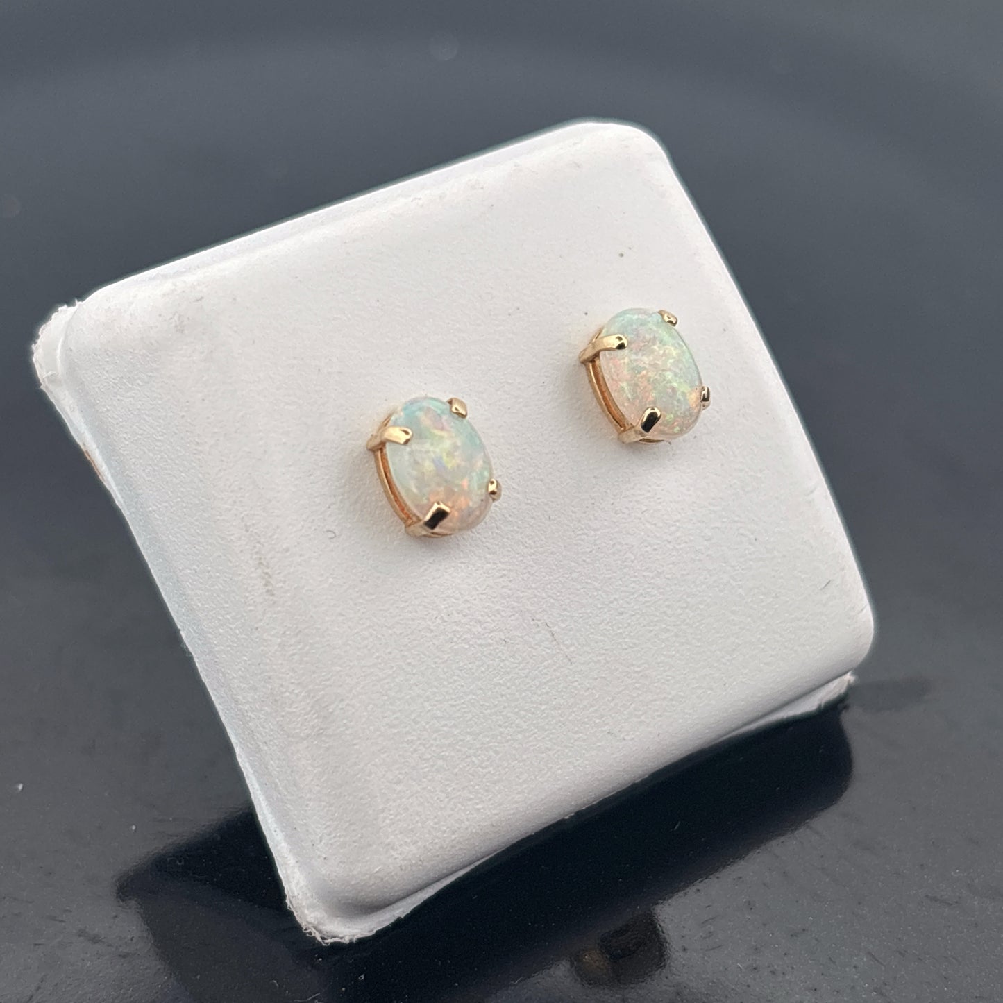 14K Australian Opal Earrings, 7x5mm, 0.75gr