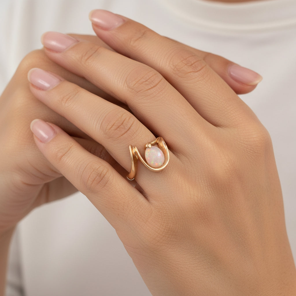 14k Ausralian Opal Ring, 10x8mm, 5.49gr, Size 6 1/2