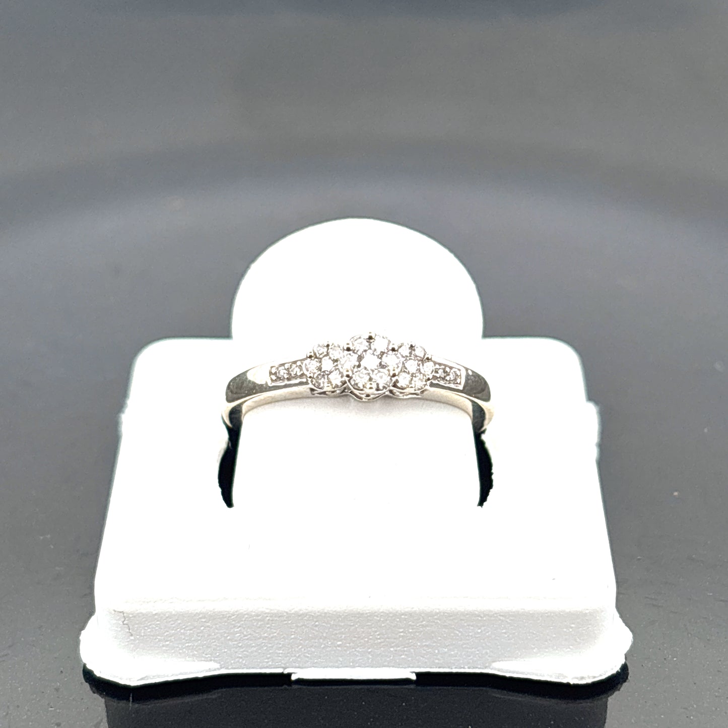 14K Diamond Ring, KL, SI1, 1/6cttw, 1.77gr Piece