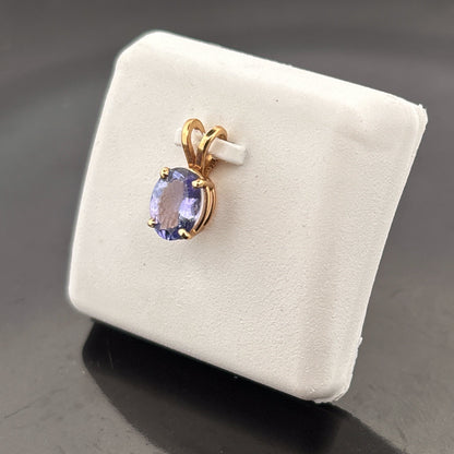 14k Tanzanite Pendant, 8x6mm - 0.74g