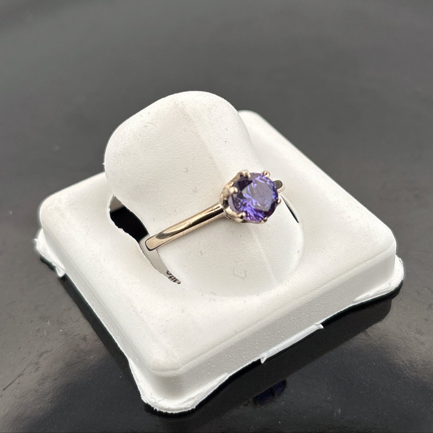 10K Tanzanite Ring, 5.5mm, 1.26gr