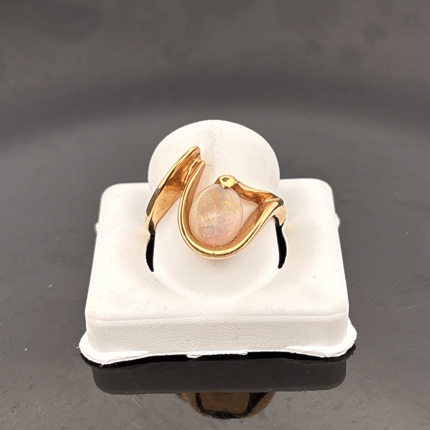 14k Ausralian Opal Ring, 10x8mm, 5.49gr, Size 6 1/2